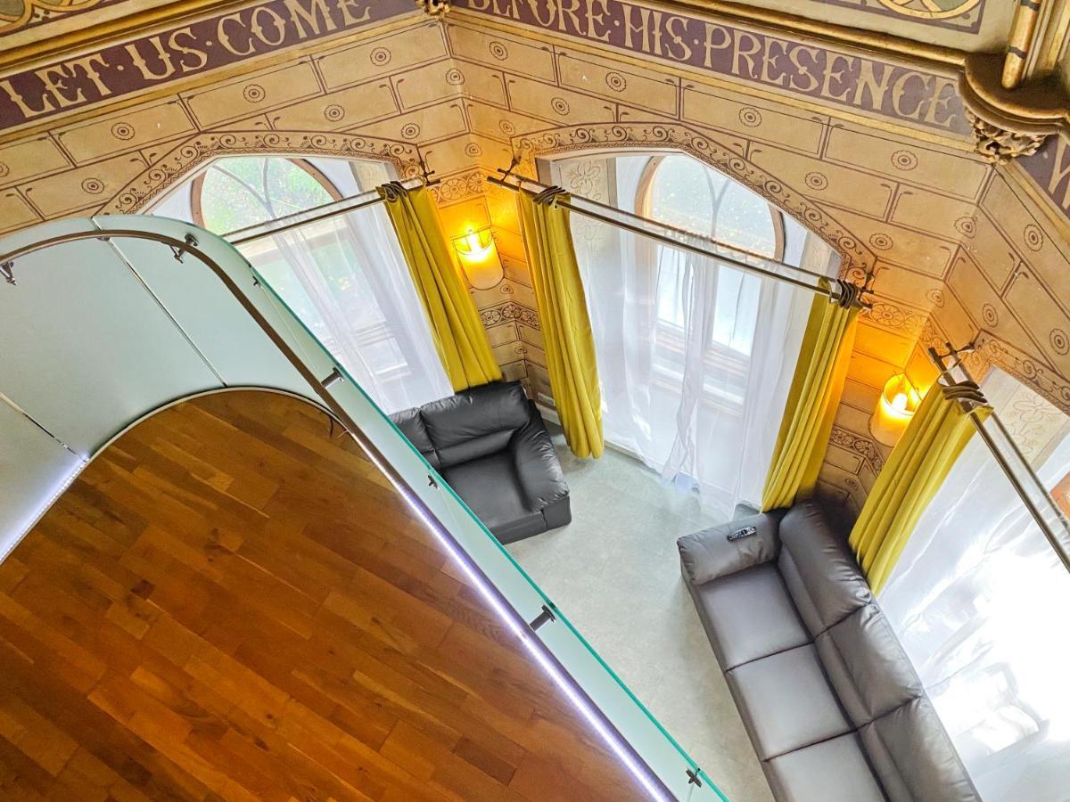 Rare 1-Bed Church Converted Apartment In Лондон Экстерьер фото